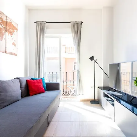 Center Flat. Carmen Center Roof-terrace Boutique *